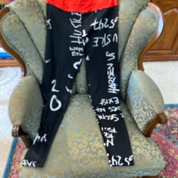 Ladies size large red black and white leggings - Picture 2 of 3